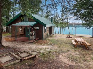 7 Lakeside St, Traverse City, MI 49685