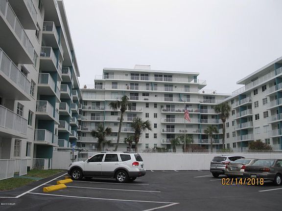 2nd image of 2727 N Atlantic Ave #6060