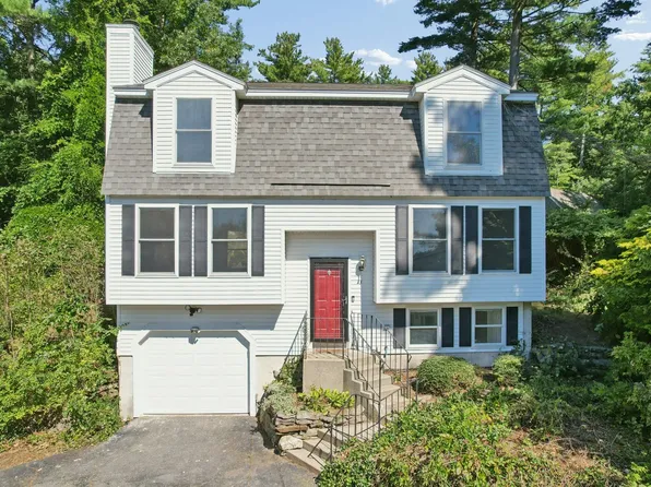 13 Calvin St, Ayer, MA 01432