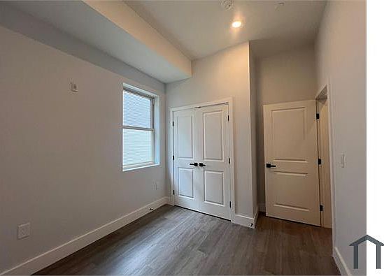 5th image of 4307 Fairmount Ave #1