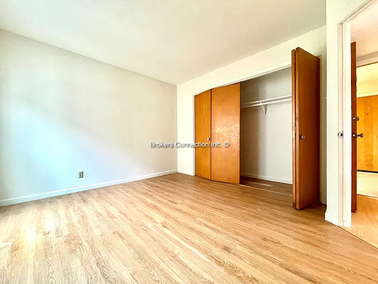 1649 12th Ave #8 — Photo 16