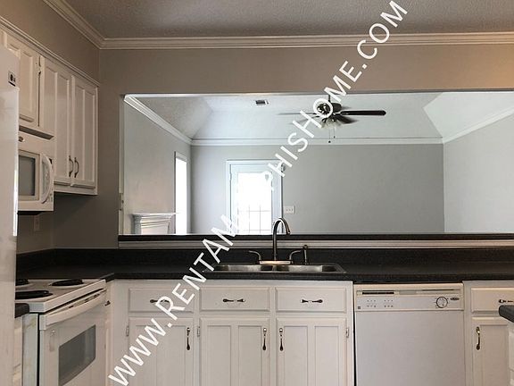 3rd image of 8912 Lake Springs Cv