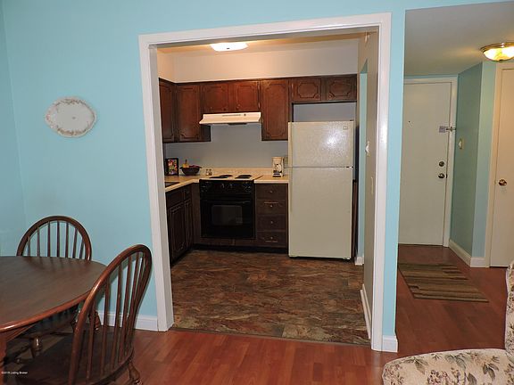 5th image of 1935 Gardiner Ln APT G107