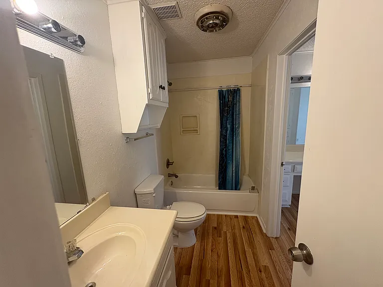 818 N 62nd St #818 — Photo 7