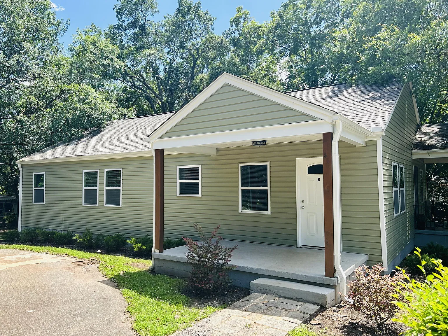 622 Perry Road - B — Photo 1