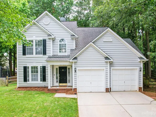 6906 Valhalla Ct, Charlotte, NC 28269