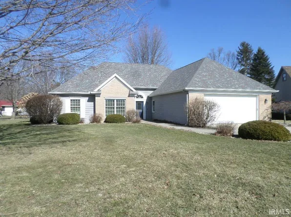 922 Arthur St, Rochester, IN 46975