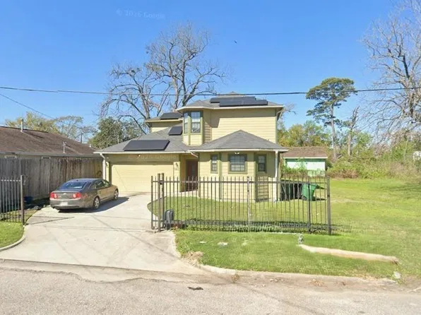 5803 Terry St, Houston, TX 77009