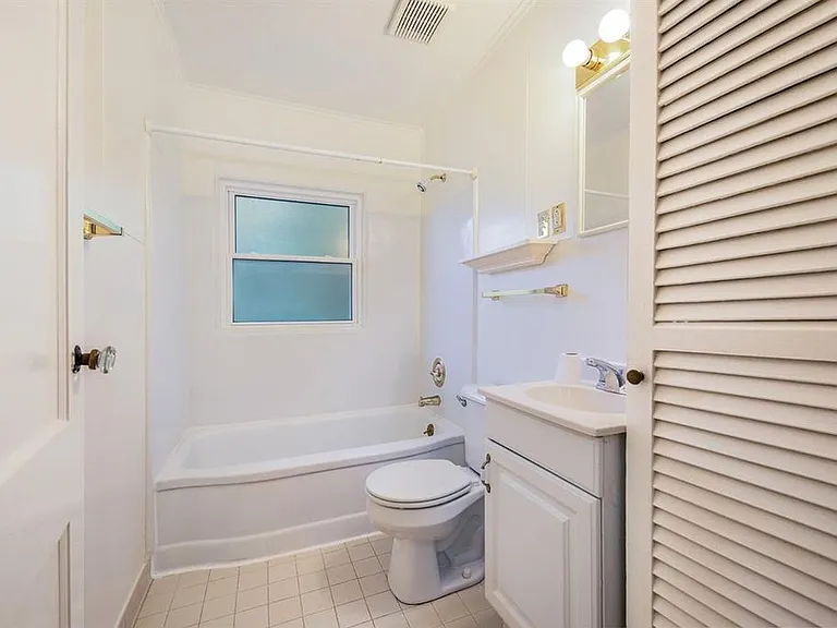 1404 Jorn Ct — Photo 6
