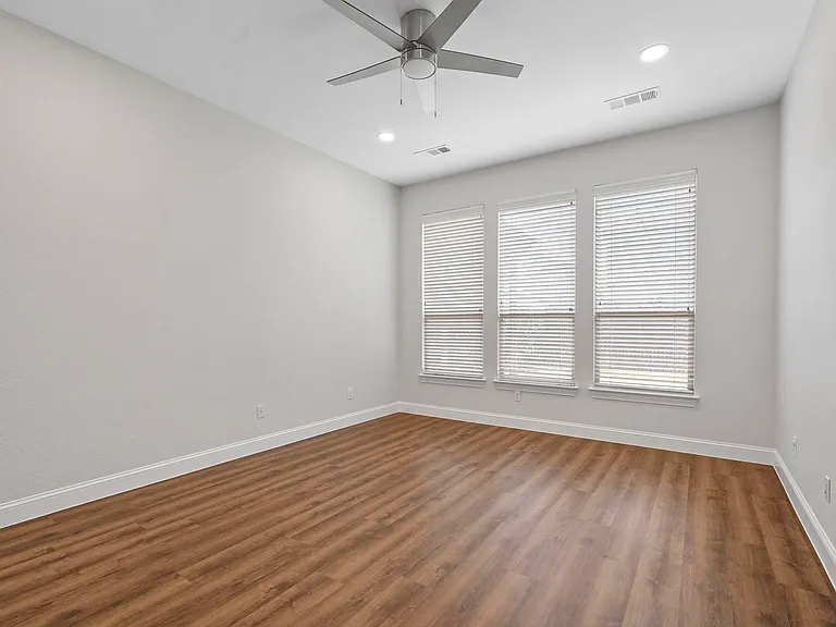 3628 Jockey Dr — Photo 15
