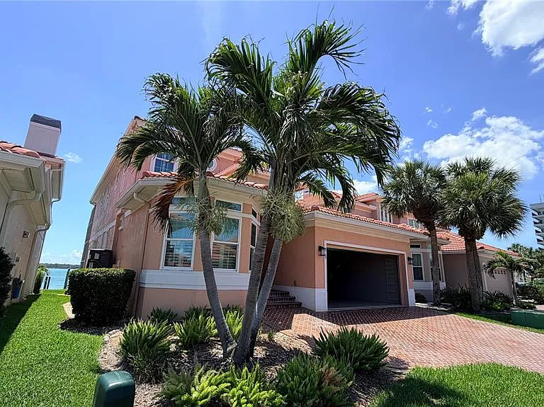 218 Sand Key Estates Dr — Photo 82