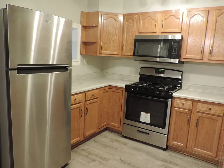 204 E Bailey Rd #C — Photo 3