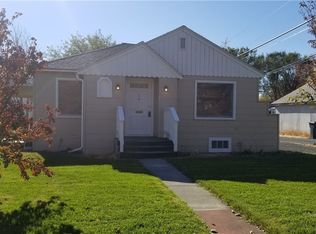 318 2nd Ave SW, Ephrata, WA 98823