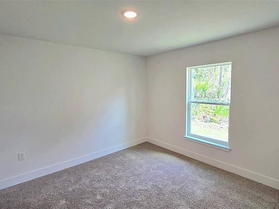 5th image of 8409 Skile Rd