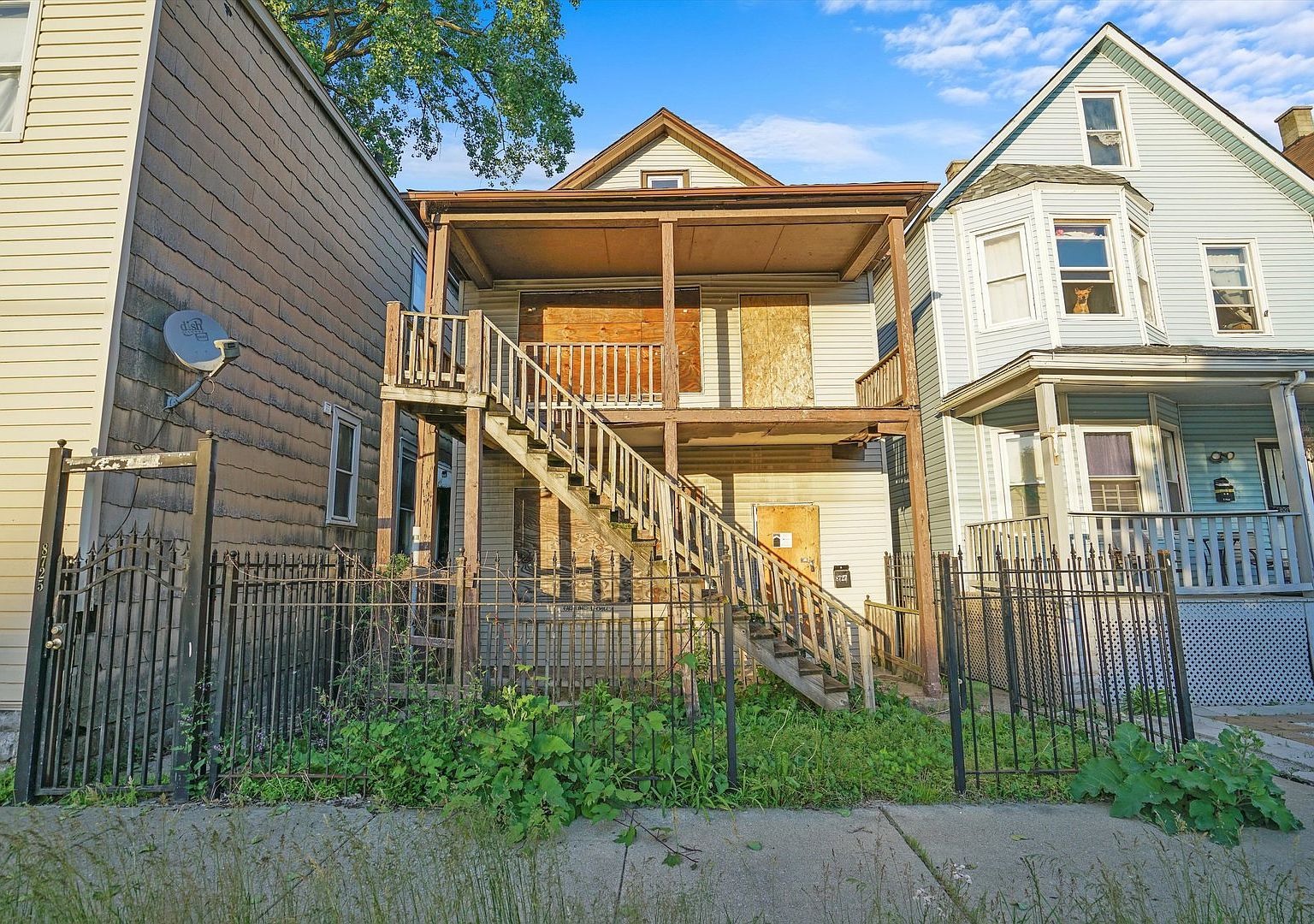 PHOTOS: Inside the 1871 Chicago 'tiny house' for sale - ABC7 Chicago