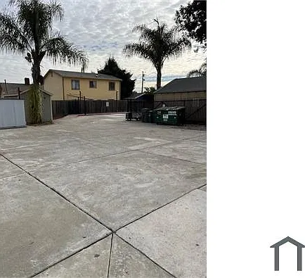 2 bed, 900 sqft, $2,400 — Photo 3