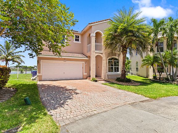 3rd image of 2905 SW 139th Avenue