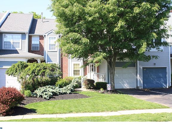 2nd image of 25 Kirkwood Dr