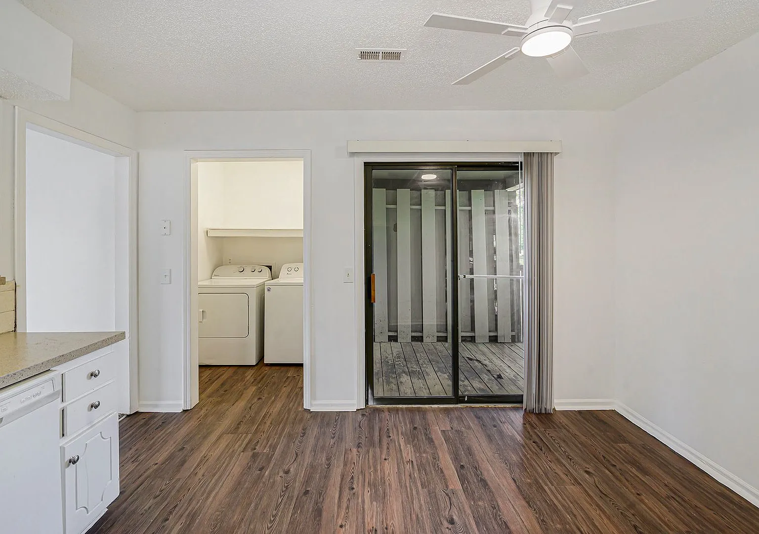 *Move In Special* $250 Off First Full Month's Rent Or Free 55in Tv! — Photo 3