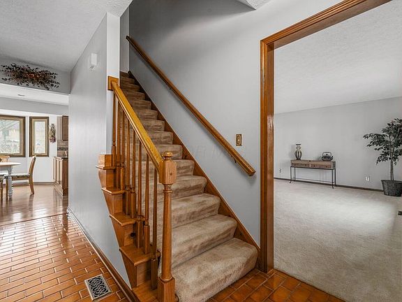 4th image of 12200 Raintree Ave