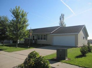 2702 Fritz St, Perry, IA 50220