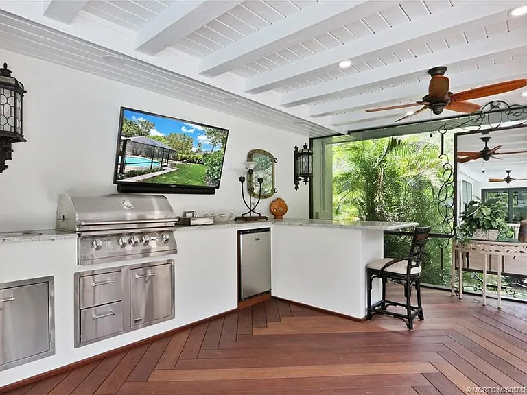 21 Emarita Way — Photo 26