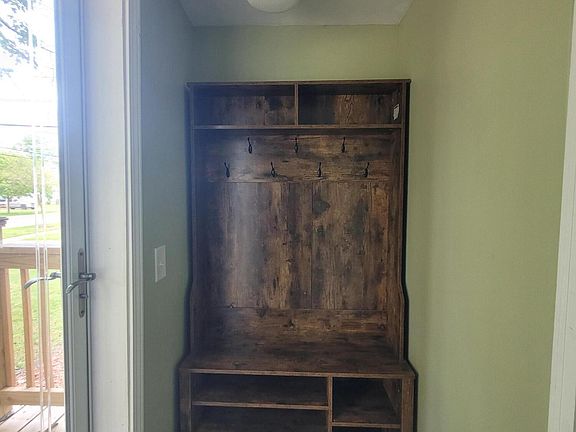5th image of 52 W Bacon St