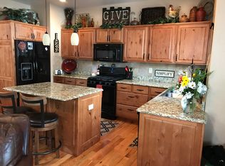 2307 Bennett Ct, Glenwood Springs, CO 81601