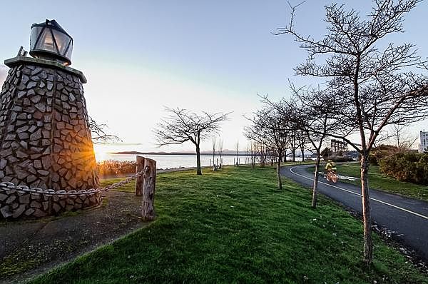 1st image of 201 W Harrison St #Xm70z58bk