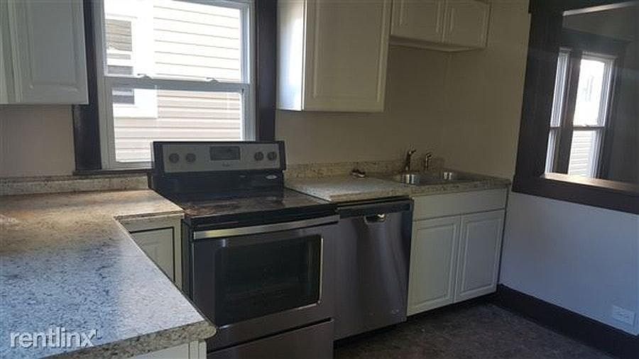 2nd image of 309 W Fairmont Ave