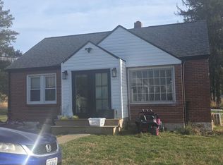 106 College Ave, Pembroke, VA 24136