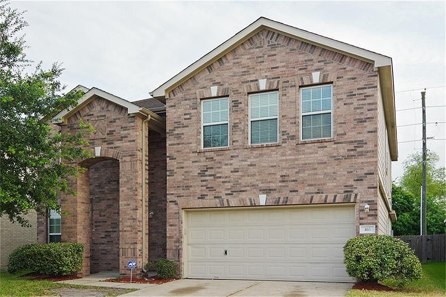 1st image of 403 Remington Heights Dr