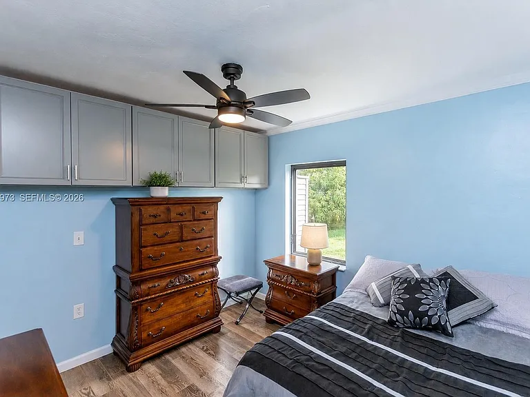 633 Mokena Dr — Photo 5
