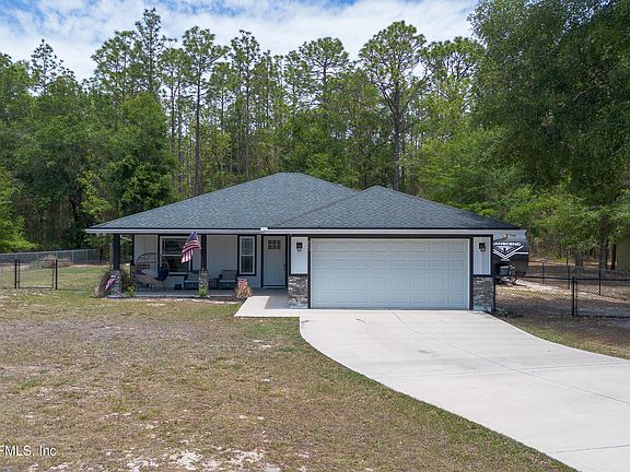 2nd image of 653 SE 44TH Street