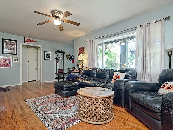 4th image of 1254 N Maxwell Dr