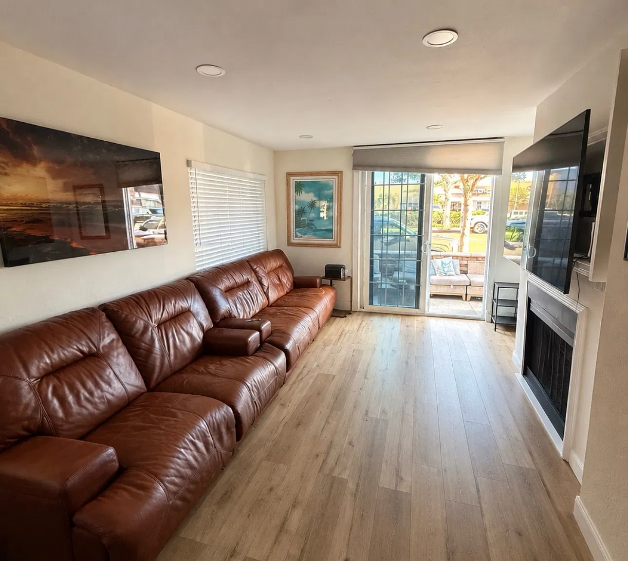 3 bed, 1150 sqft, $6,100 — Photo 2
