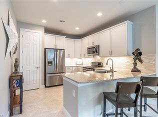 7646 Jacaranda Ln, Naples, FL 34114