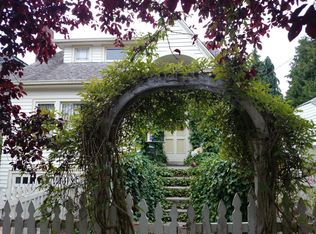 6215 29th Ave NE, Seattle, WA 98115