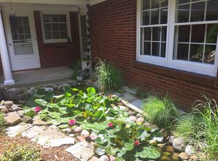 166 River Dr, Appleton, WI 54915