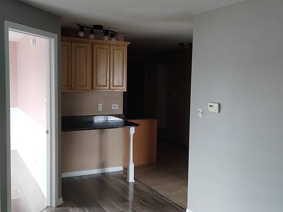 4th image of 9937 S Cicero Ave APT 201