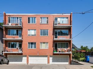 18 Kenrae Rd #2-C11, Toronto, ON M4G 1Y1