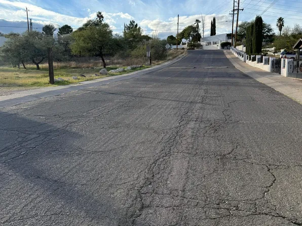 444 W Pajarito St, Nogales, AZ 85621