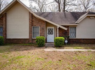 718 Spring Valley Rd, Montgomery, AL 36116