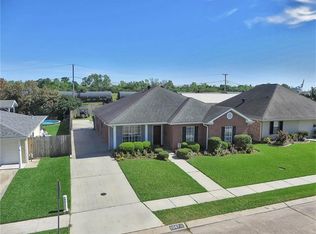 1047 Cedre Dr, Westwego, LA 70094