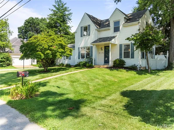 10443 Arthur Pl, Saint Louis, MO 63131