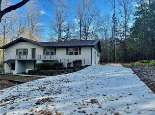 1462 Redwine Rd, Fayetteville, GA 30215