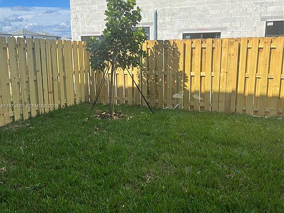 4th image of 13263 SW 286th St