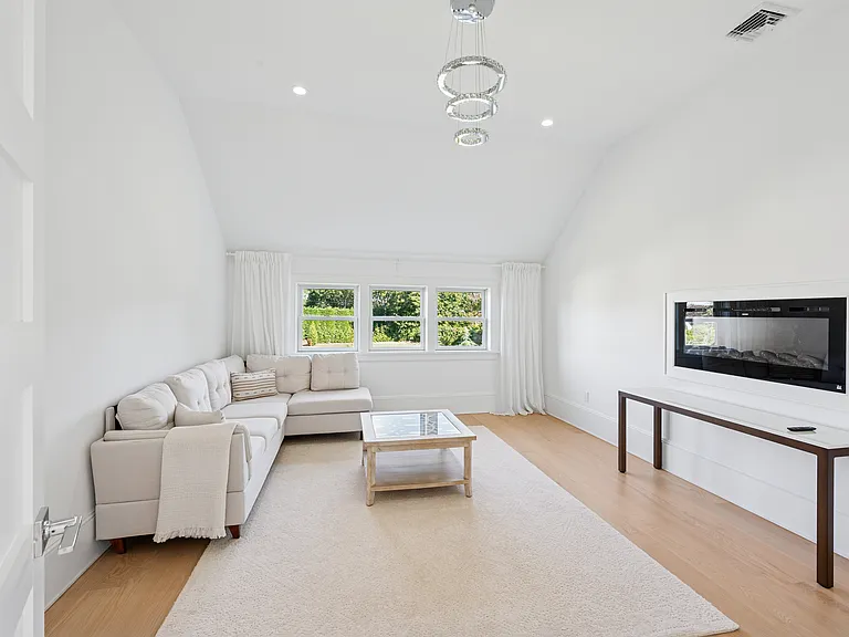 25 Winding Way — Photo 22