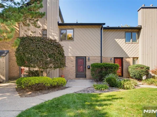 2161 Ellery Avenue, Fort Lee, NJ 07024