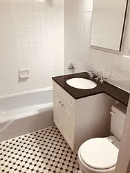 Rented by Metropolis Real Estate of Manhattan